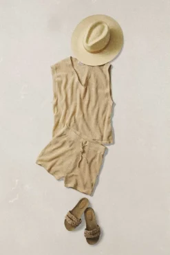 Aruba Boxy V-Neck